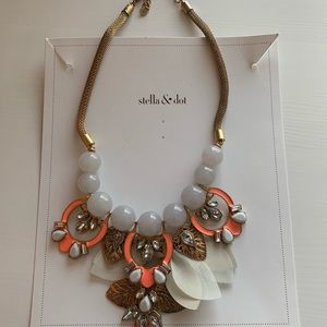 Stella & Dot Jewelry - Stella & Dot Riviera Statement Necklace Stella & Dot Jewelry - Stella & Dot Riviera Statement Necklace